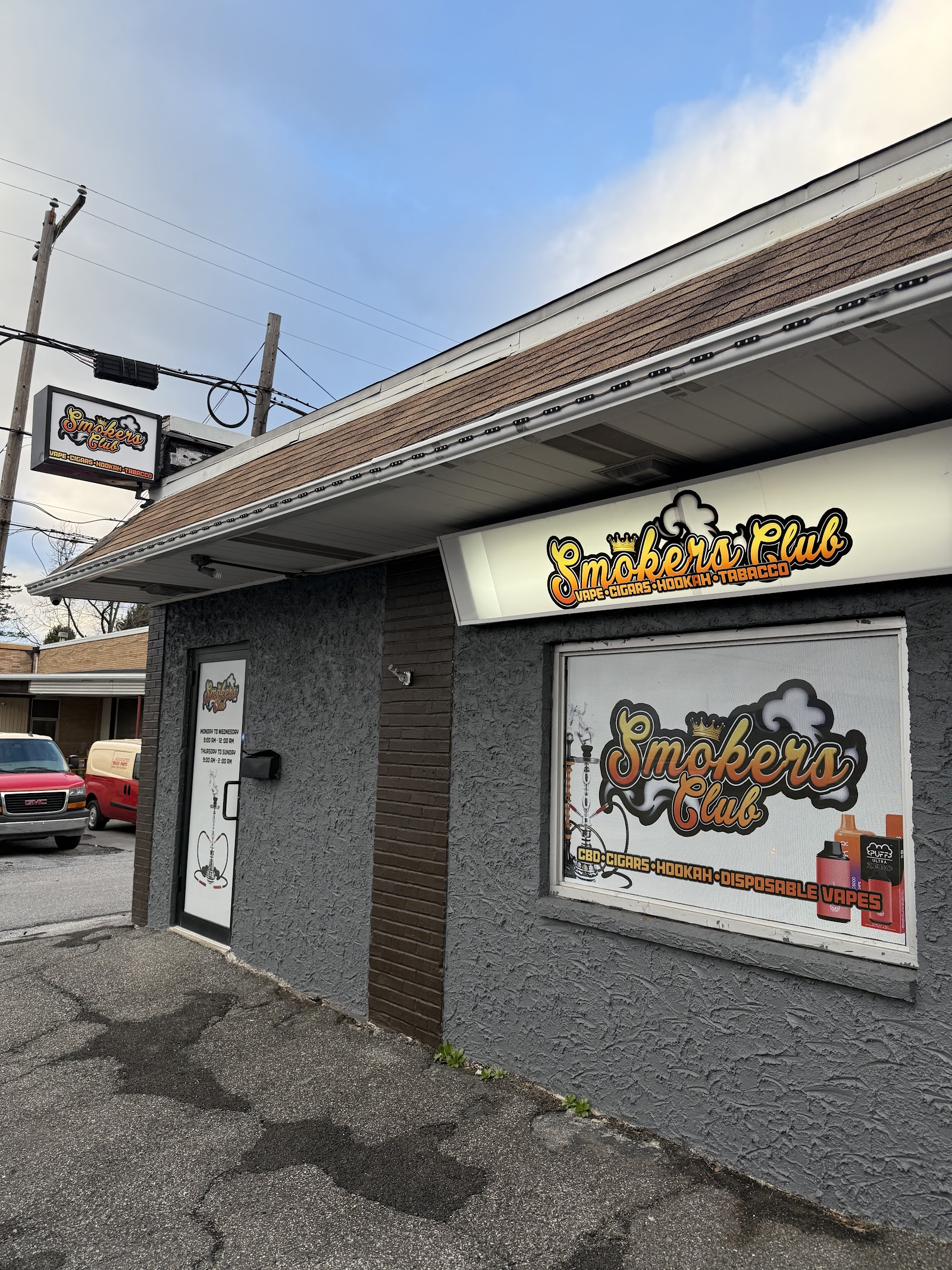 Smokers Club storefront